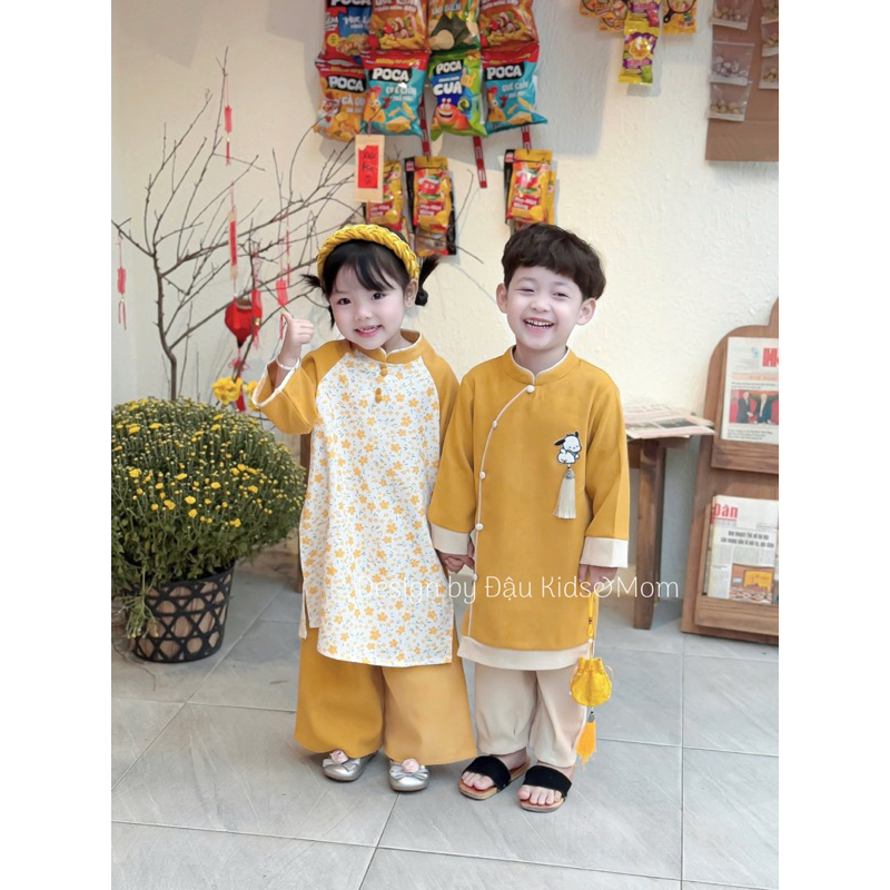 Set Áo Dài Hoa Nhí Vàng – Text Nhung Cho Bé Trai & Bé Gái 8 images upload woo2F57bbe6e09642ebadd9db2e9135ce6d12