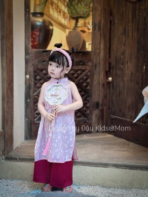 Áo dài Như Ý - Set áo dài lụa gấm cho mẹ và bé gái diện Tết và Trung Thu 2 images upload woo2F12fc04294af0916b158993d26114c37d