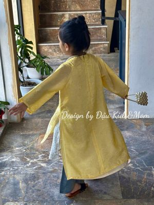 Áo dài 4 tà lạ mắt chất liệu tơ óng cho mẹ và bé gái 7 images upload woo2F321beb2c0fadb014bfa77d6758590dba