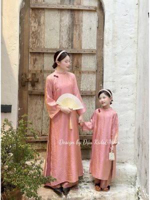 Áo dài 4 tà lạ mắt chất liệu tơ óng cho mẹ và bé gái 2 images upload woo2F681ec271c70fab99ee25d2187e81214c